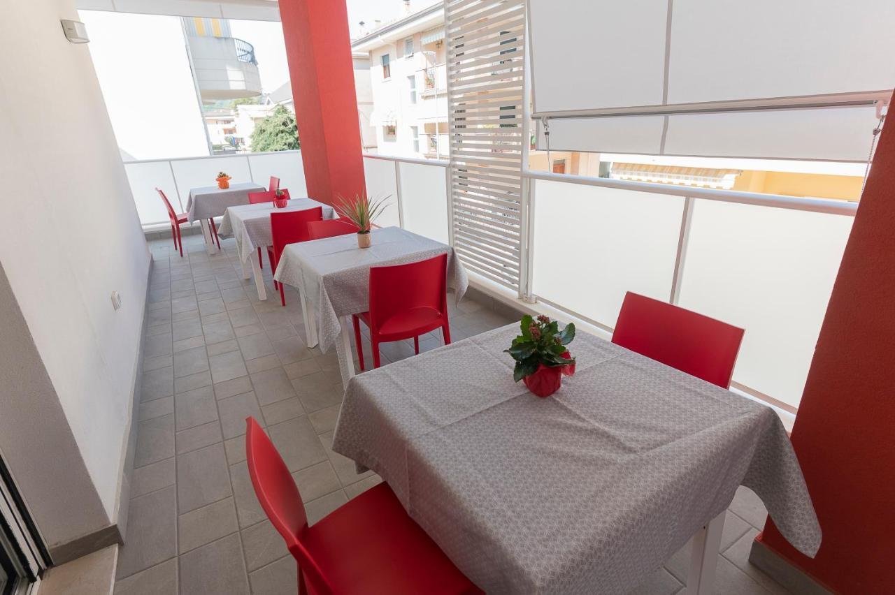 Bed and Breakfast Pineta Del Mare Alba Adriatica Exterior foto